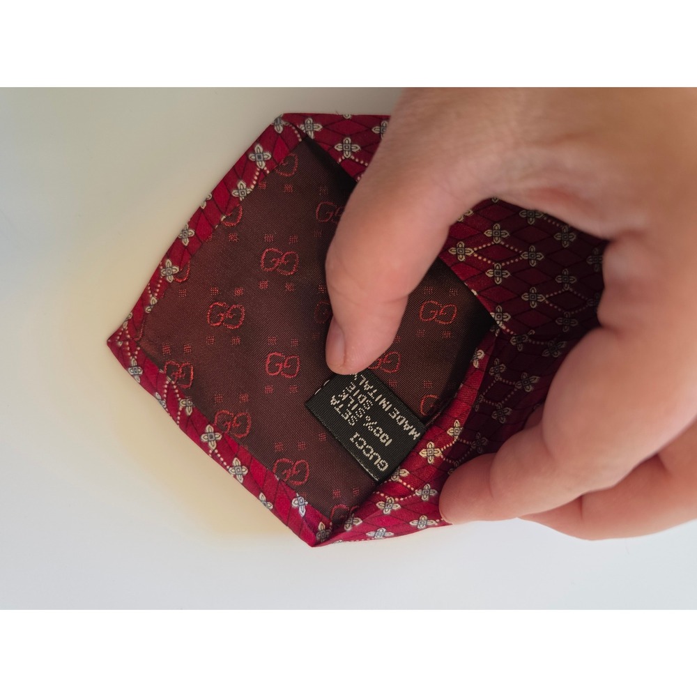 GUCCI 100% Silk Italy Preppy Old Money Maximalist Geometric Floral Red Tie - Picture 8 of 8